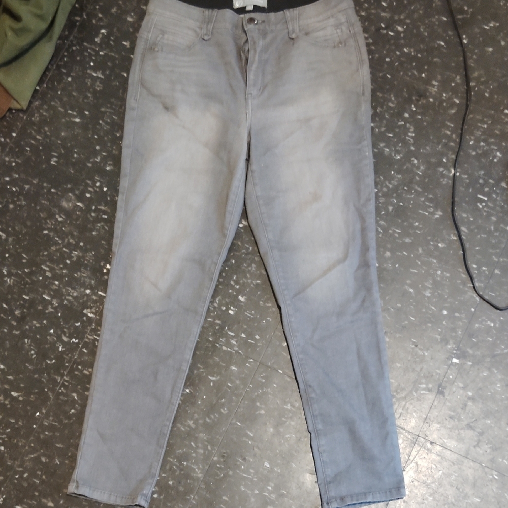 Wit & Wisdom Light Gray Straight Leg Jeans